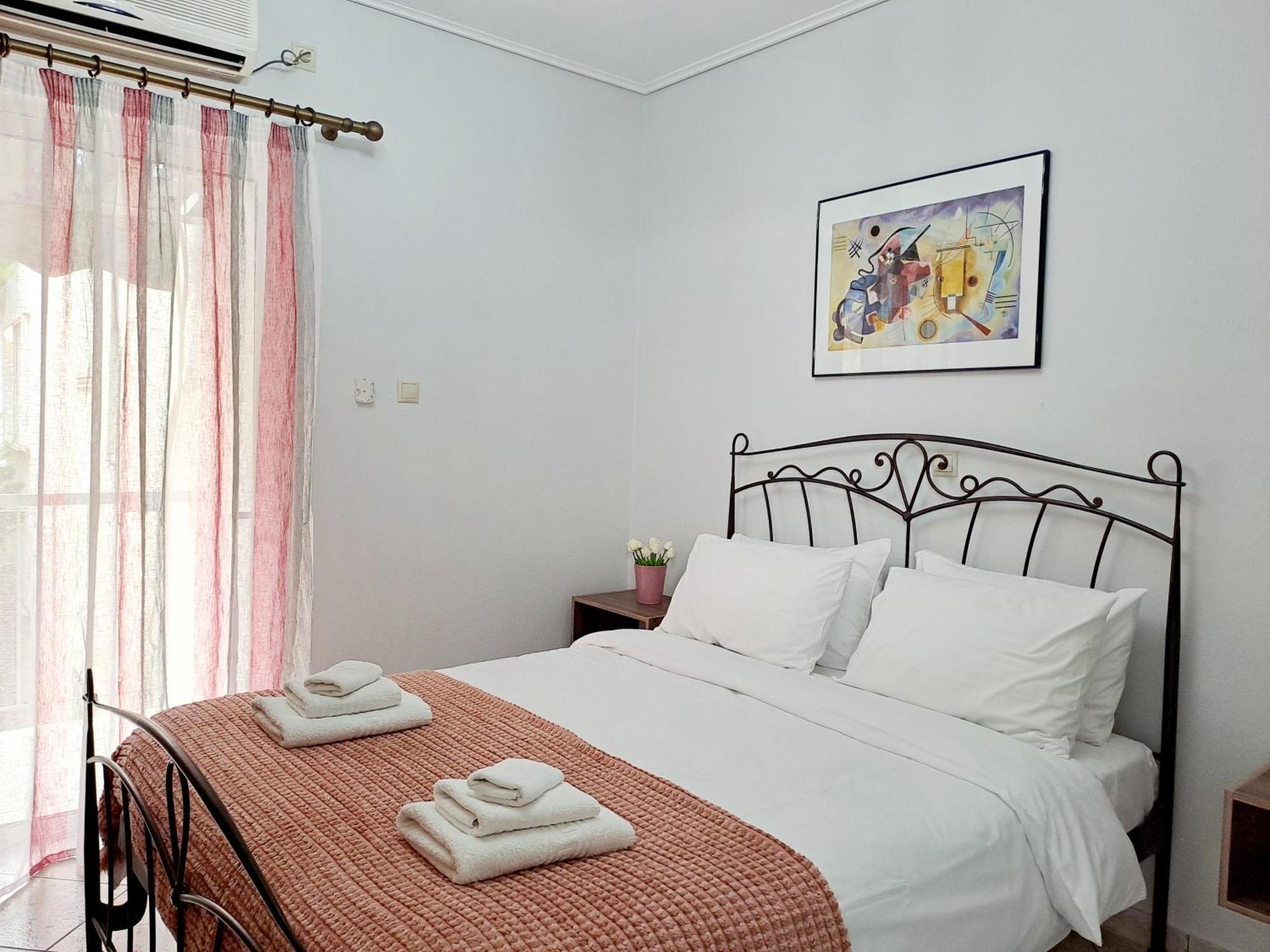 Bright Apartment In Nea Palatia • Oropos Экстерьер фото